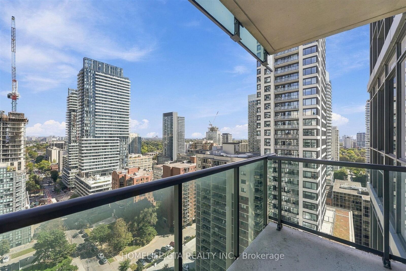 Property Photo: 70 Roehampton Avenue 1914 ON M4P 1R2