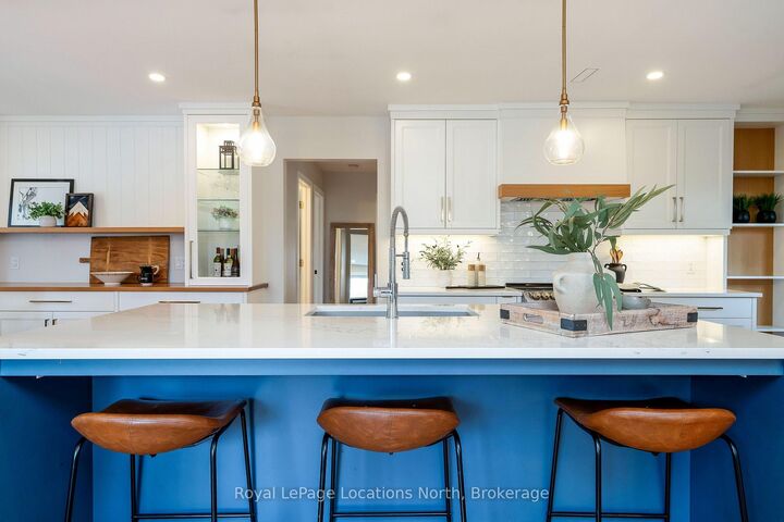 Property Photo: 390 Second Street ON L9Y 1G8