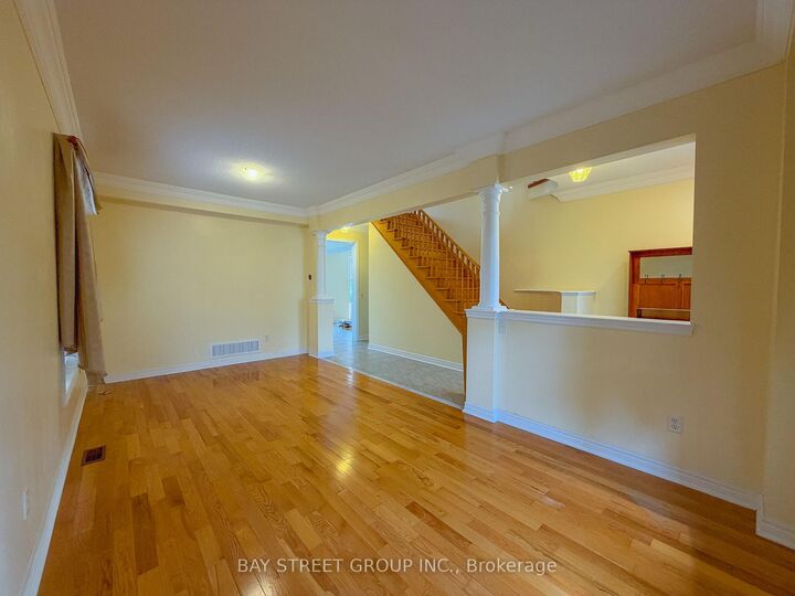Property Photo: 30 Emery Hill Boulevard ON L6C 2W7