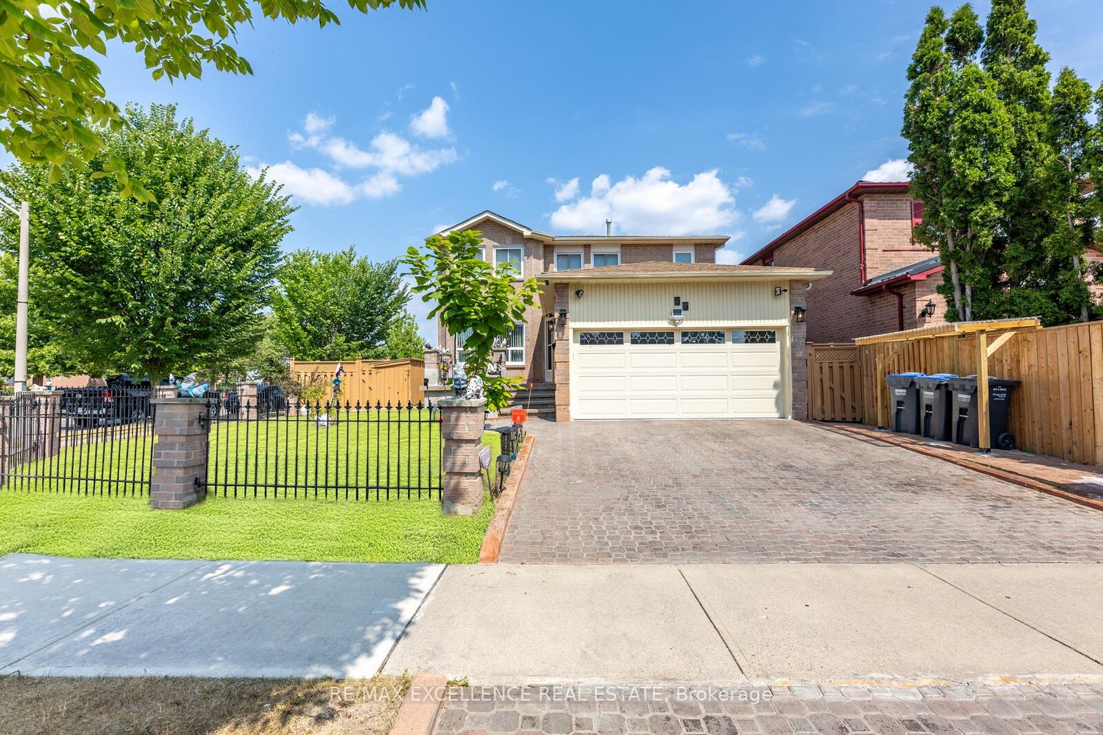 Property Photo: 55 Atkins Circle ON L6X 4B9