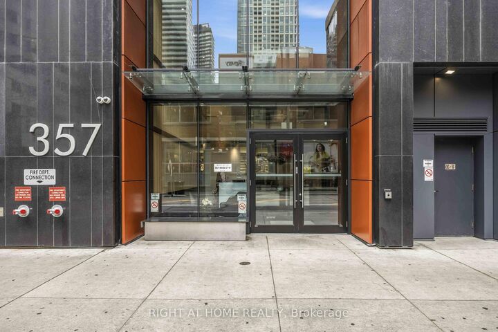 Property Photo:  357 King Street W 2801  ON M5V 0S7 