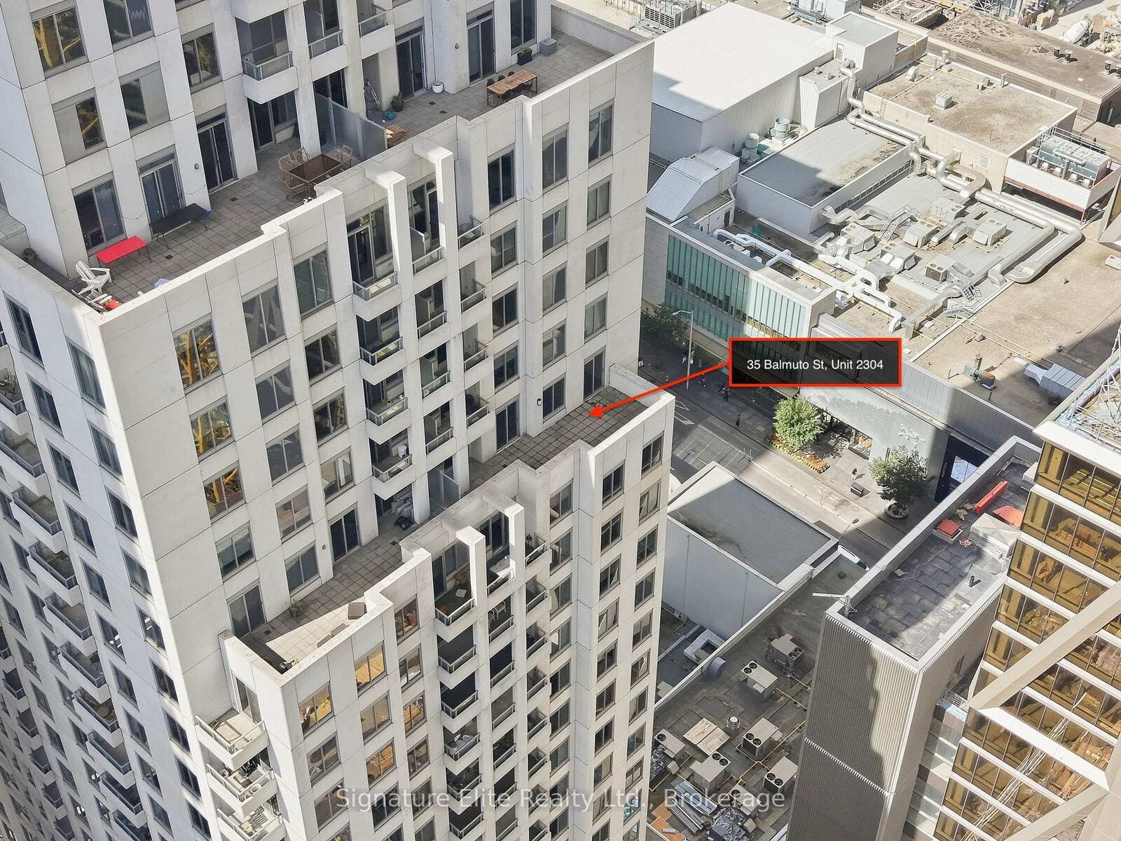 Photo de la propriété: 35 Balmuto Street 2304 ON M4Y 0A3