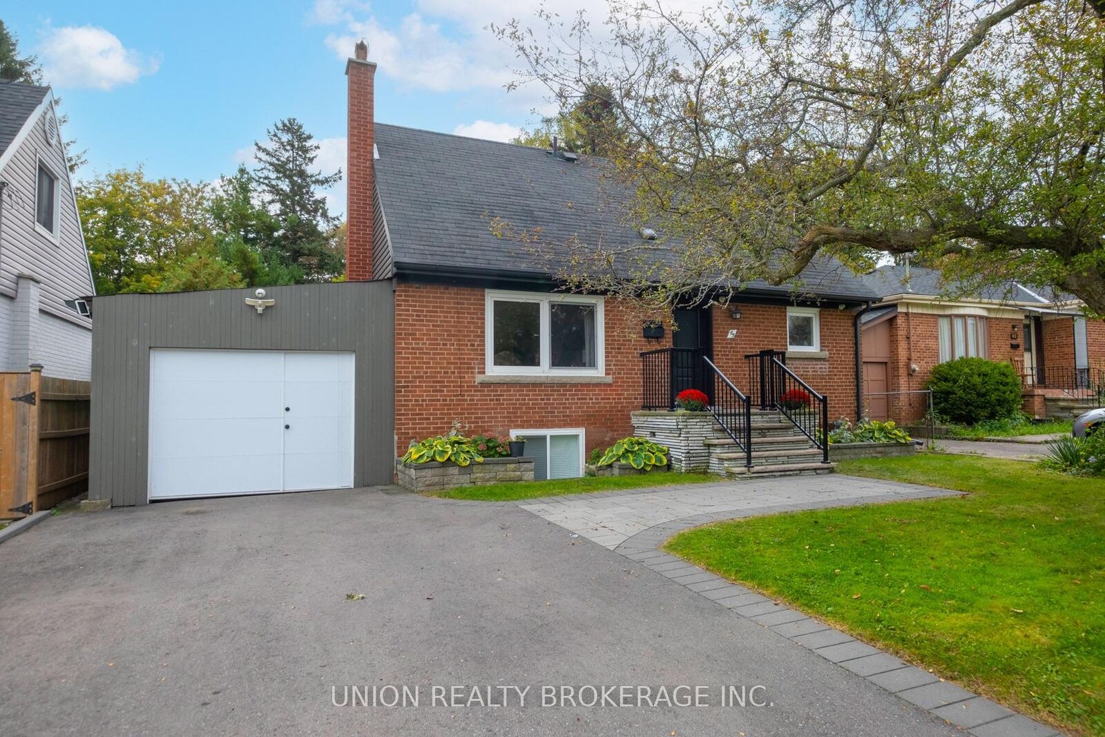 Property Photo:  65 Adanac Drive  ON M1M 2E6 