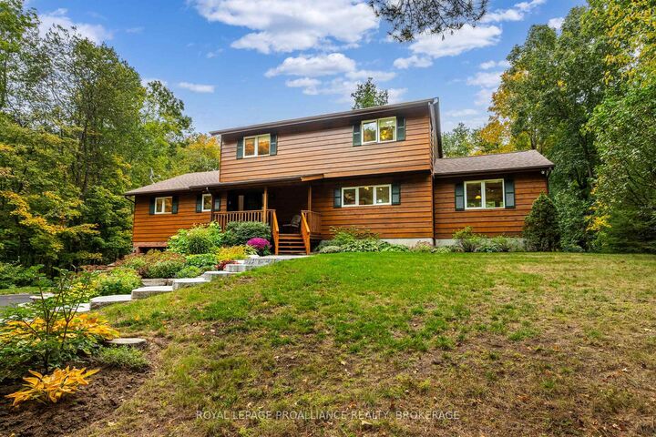 Property Photo:  1612 Grousewood Lane  ON K7L 4V3 