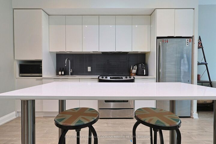 Property Photo:  110 Marine Parade Drive 104  ON M8V 0A3 