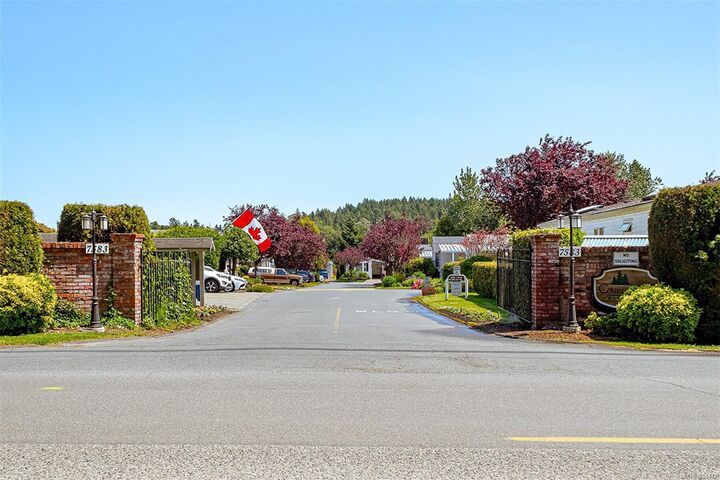 Property Photo:  7583 Central Saanich Rd #23  BC V8M 2B6 