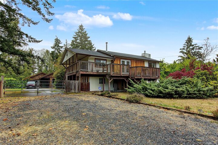 Property Photo:  3505 Harris Cres  BC V9K 1W1 