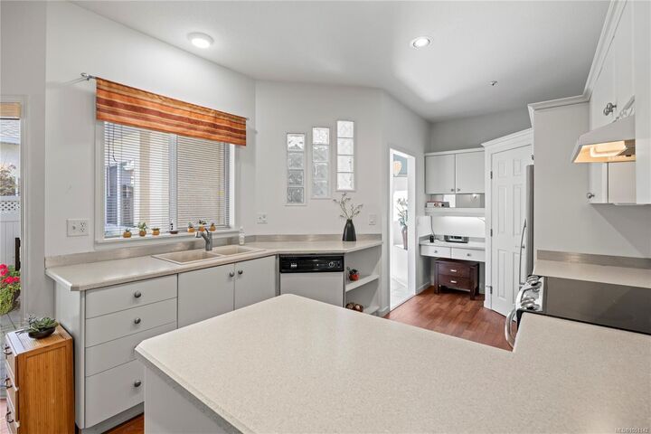 Property Photo: 126 Ocean Walk Dr BC V9V 1N2