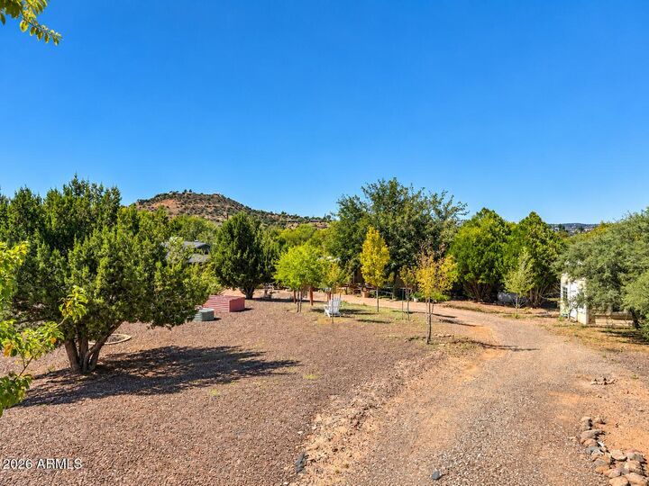 Property Photo: 4250 E Tohono Way AZ 86335