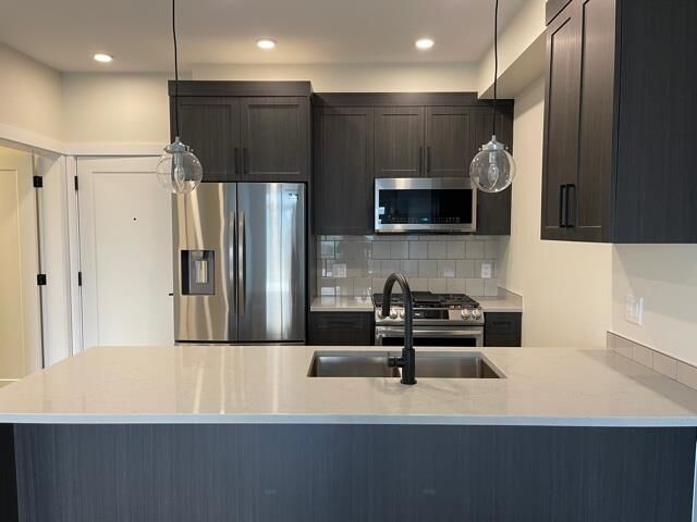Property Photo:  22638 119 Ave 6xx  BC V2X 4L1 