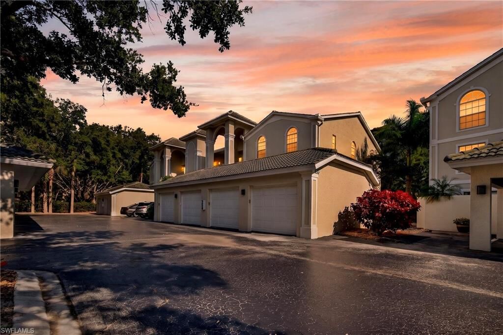Property Photo: 15395 Cedarwood Ln 104 FL 34110