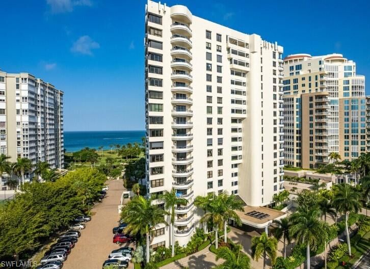 Property Photo: 4451 Gulf Shore Blvd N 203 FL 34103