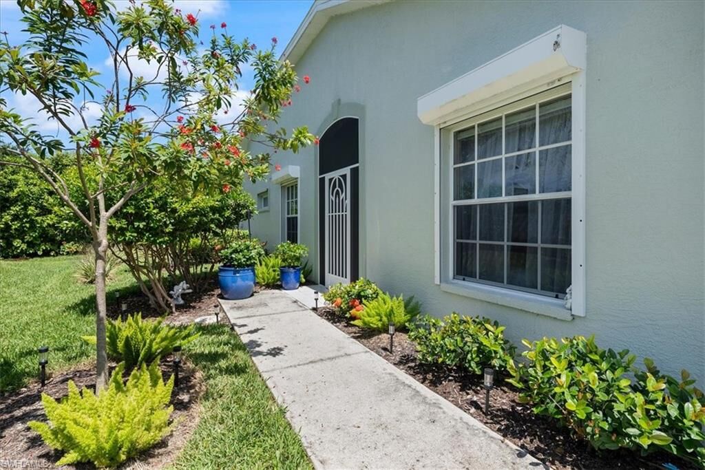Property Photo: 5485 Whitten Dr FL 34104