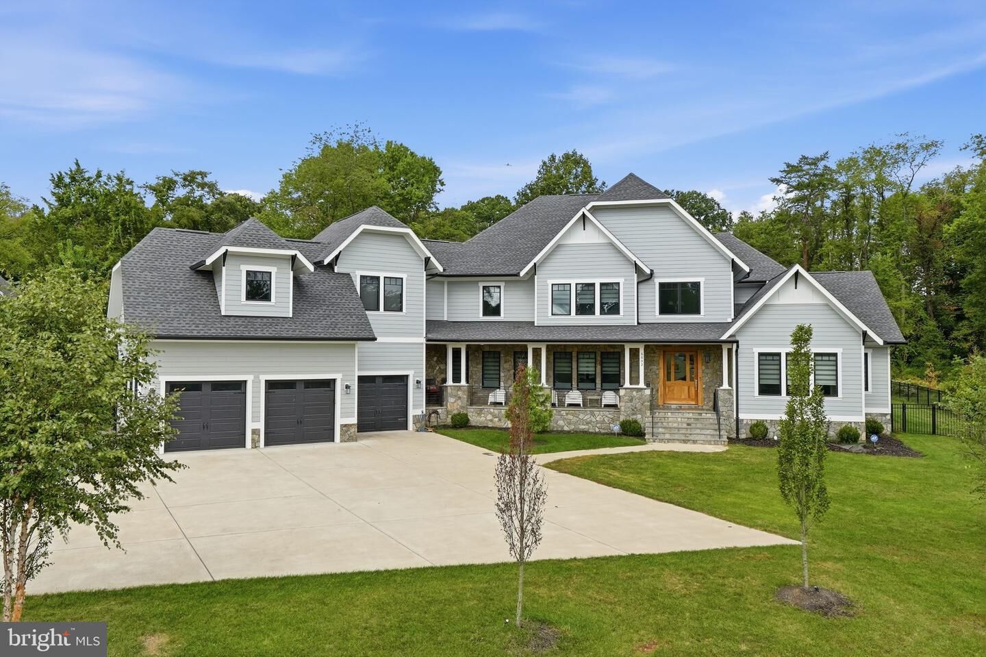 Property Photo: 5532 Summit Street VA 20120