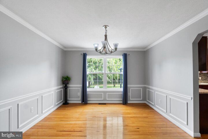 Property Photo:  2820 Saratoga Drive  VA 22601 