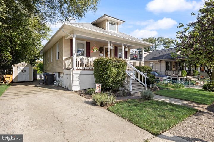 Property Photo:  111 S Pine Avenue  NJ 08052 