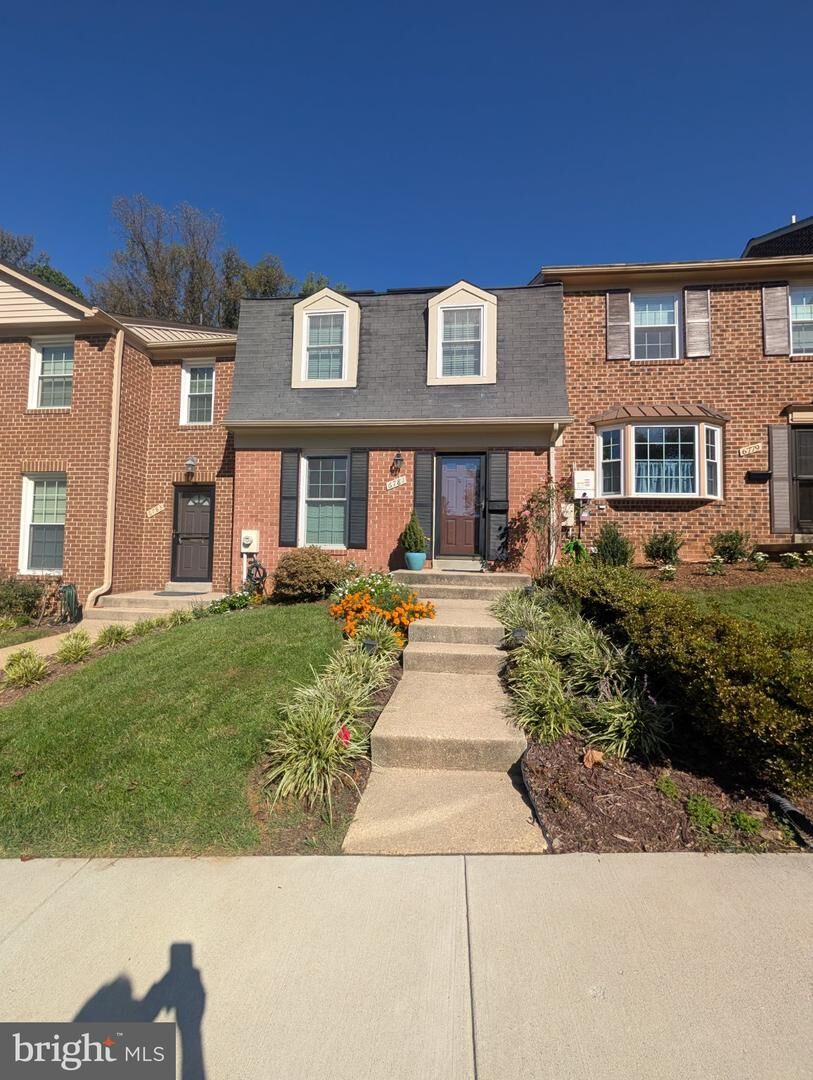 Property Photo: 6781 Surreywood Lane MD 20817