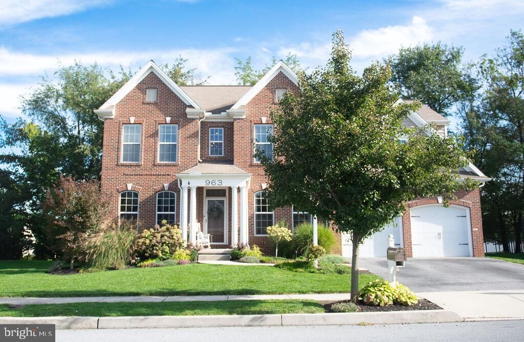 Property Photo:  963 Powder Horn Drive  PA 17036 