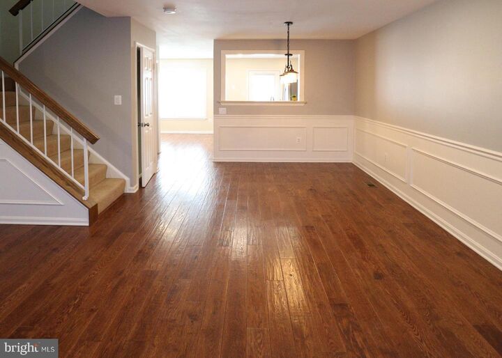 Property Photo:  1897 Inglebrook Drive  VA 22192 