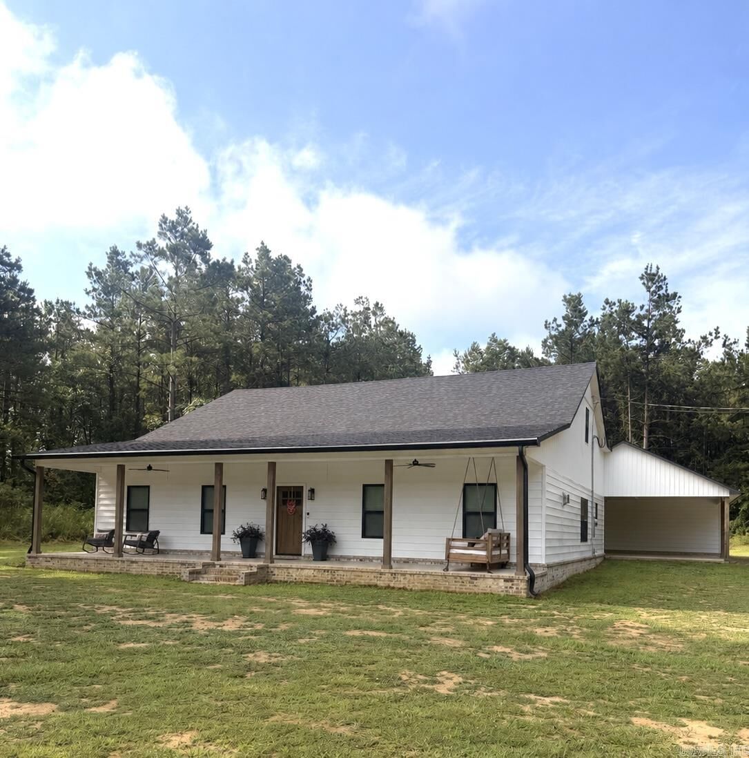 Property Photo: 640 Heritage Dr. AR 71665