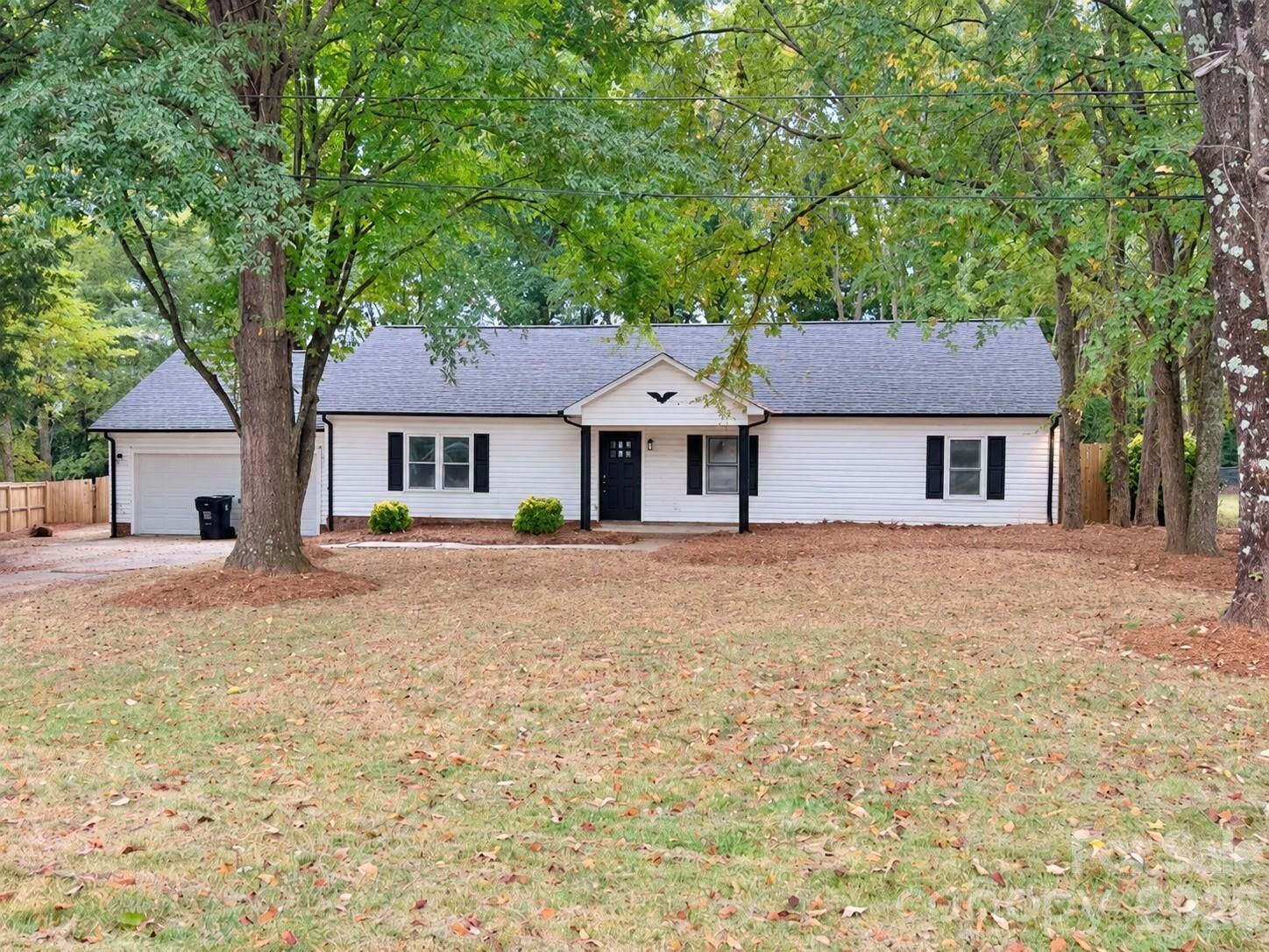 Property Photo:  3758 Fieldcrest Circle NW  NC 28027 