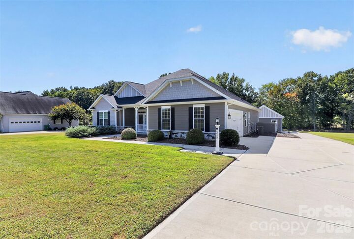 Property Photo: 245 Glenwood Drive NC 28129