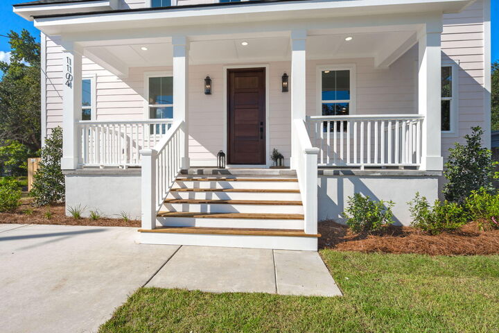 Property Photo:  1104 Gunn Avenue  SC 29407 