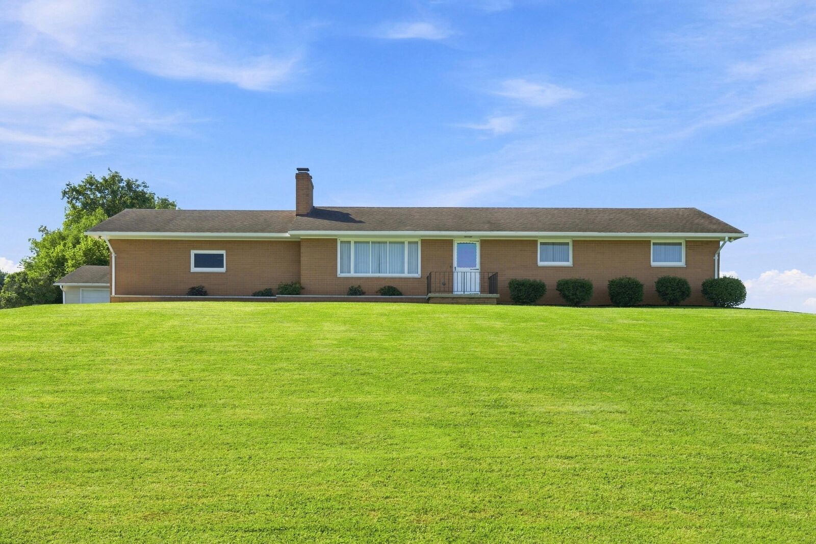 Property Photo:  2464 Lees Road  OH 43055 
