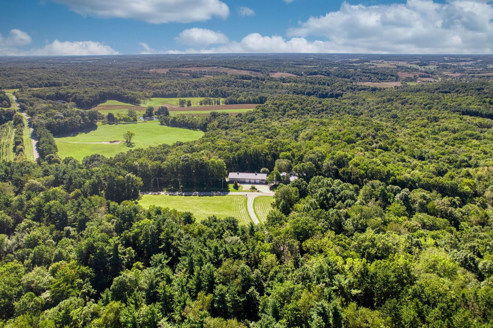 Property Photo:  11620 Fairview SE Road  OH 43056 