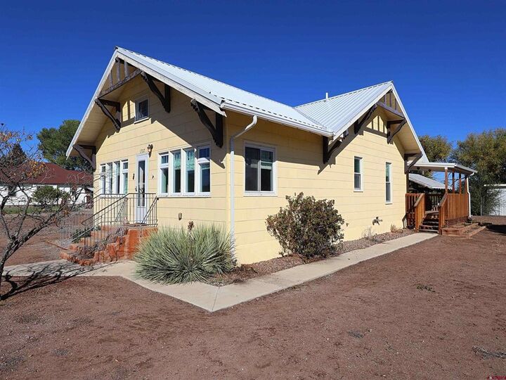 Property Photo:  1707 Sickles Street  CO 81144 