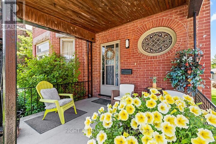 Property Photo:  774 4th Avenue East 1  ON N4K 2N6 