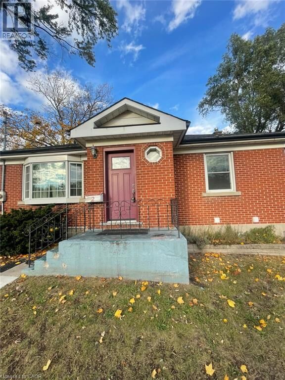 Property Photo:  2 Menzie Avenue Upper  ON N1E 5X9 