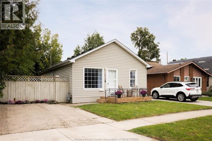 Property Photo:  1028 Reedmere Rd  ON N8S 2M1 