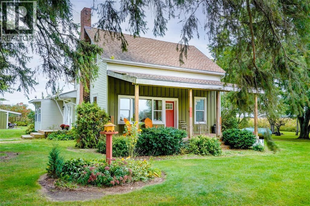 Property Photo:  685 Cameron Road  ON N0P 1C0 