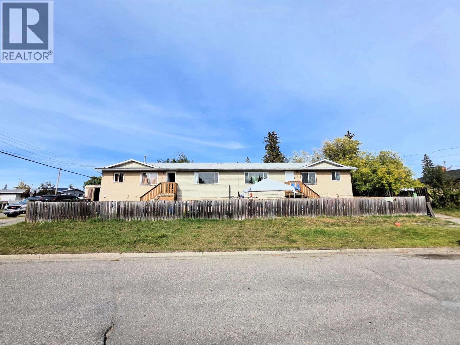 Property Photo: 1462 Milburn Avenue BC V2L 5A5