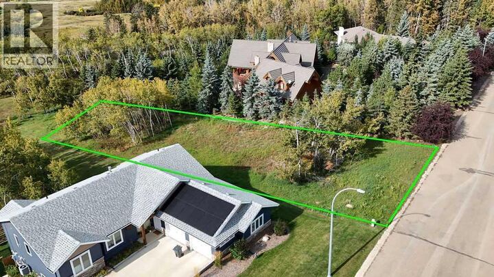 Property Photo: 5108 42A Close AB T4J 1M3