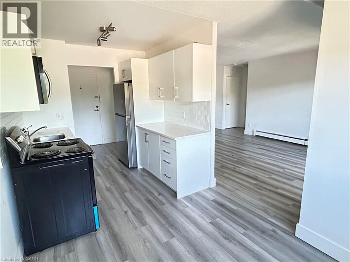 Property Photo: 54 Country Hill Drive 318 ON N2E 1R7