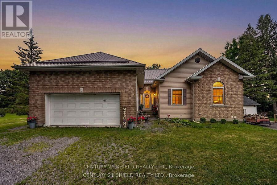 Property Photo:  67 Front St Street  ON K0C 1K0 