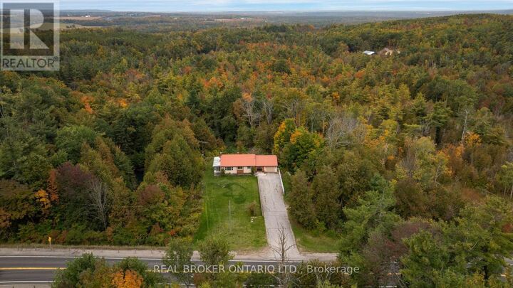 Property Photo: 2086 Penetanguishene Road ON L4M 4Y8