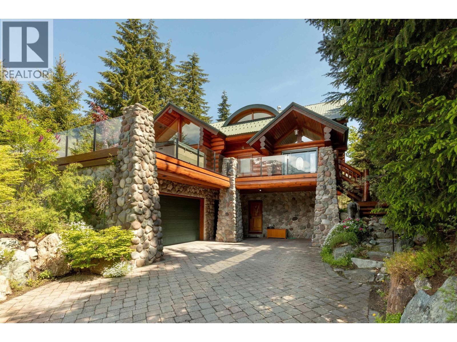 Property Photo: 6361 Fairway Drive BC V8E 0C9