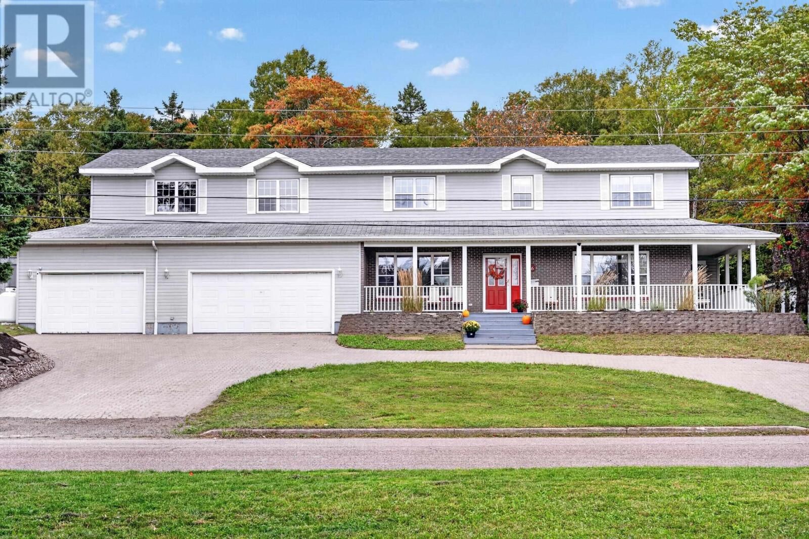 Property Photo:  36 Bradmoor Crescent Crescent  NS B1S 3J6 