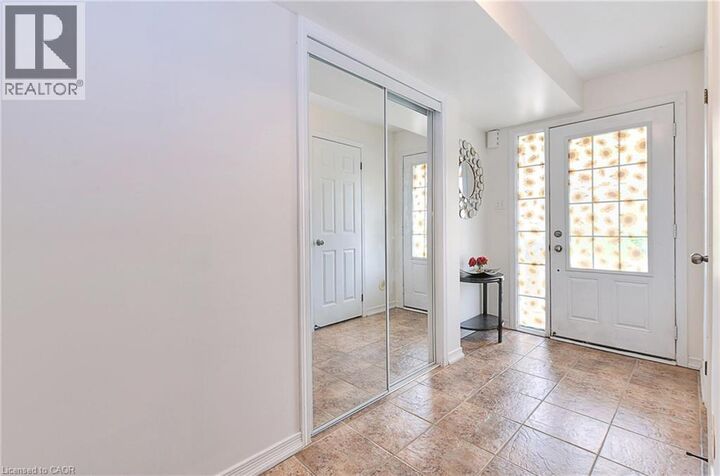 Property Photo:  7 Sirente Drive 34  ON L9A 0B4 