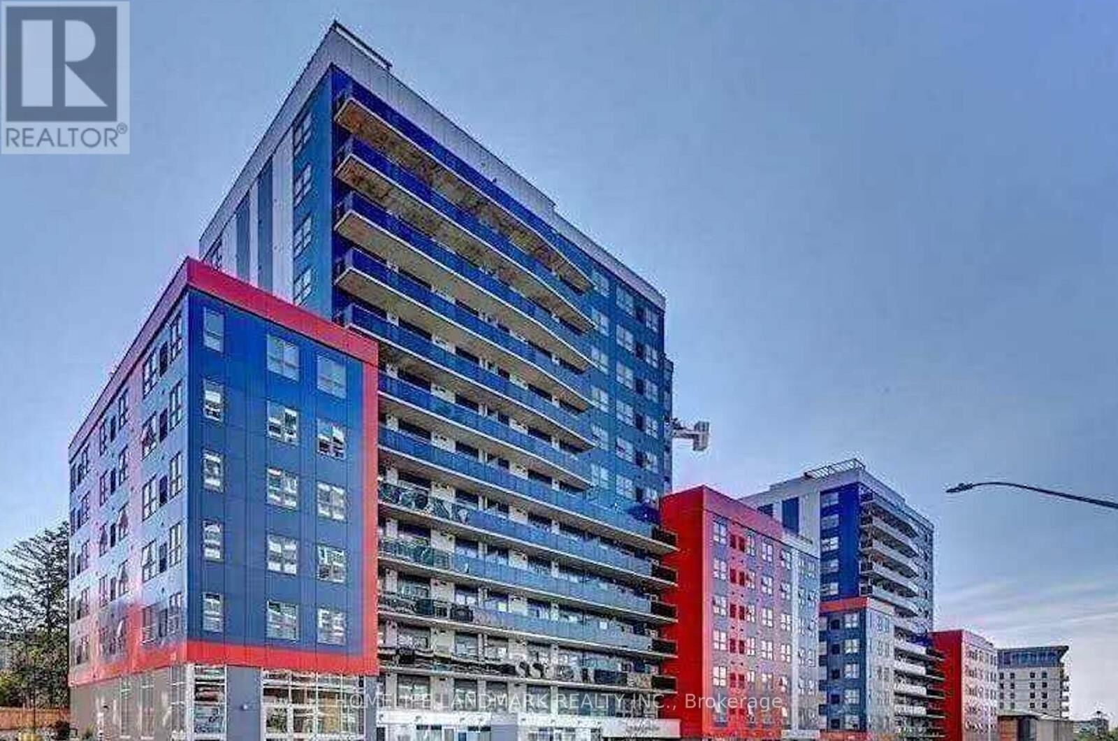 Property Photo:  258B Sunview Street 293  ON N2L 3V9 
