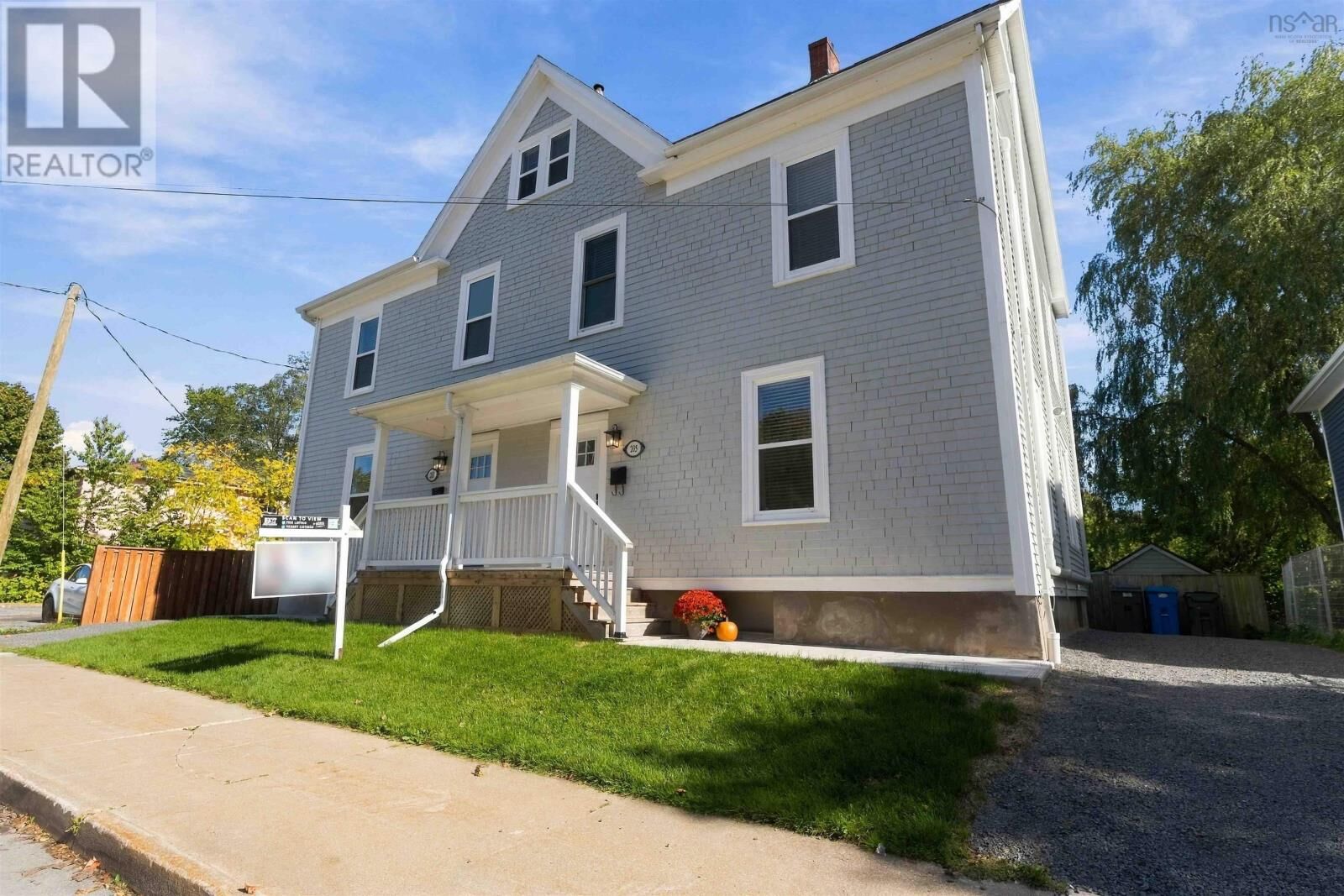 Property Photo:  203 Gray Street  NS B0N 2T0 