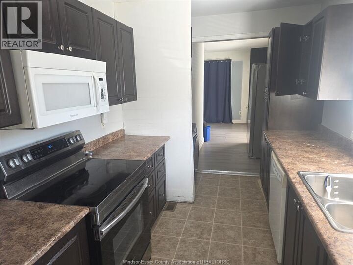 Property Photo:  1108 Brock Street  ON N9C 2V5 