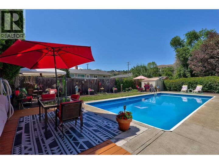 Property Photo:  1683 Sheridan Drive  BC V2B 6B1 
