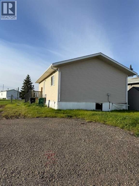 Property Photo: 79 Deerglen Trailer Park AB T0H 1Z0
