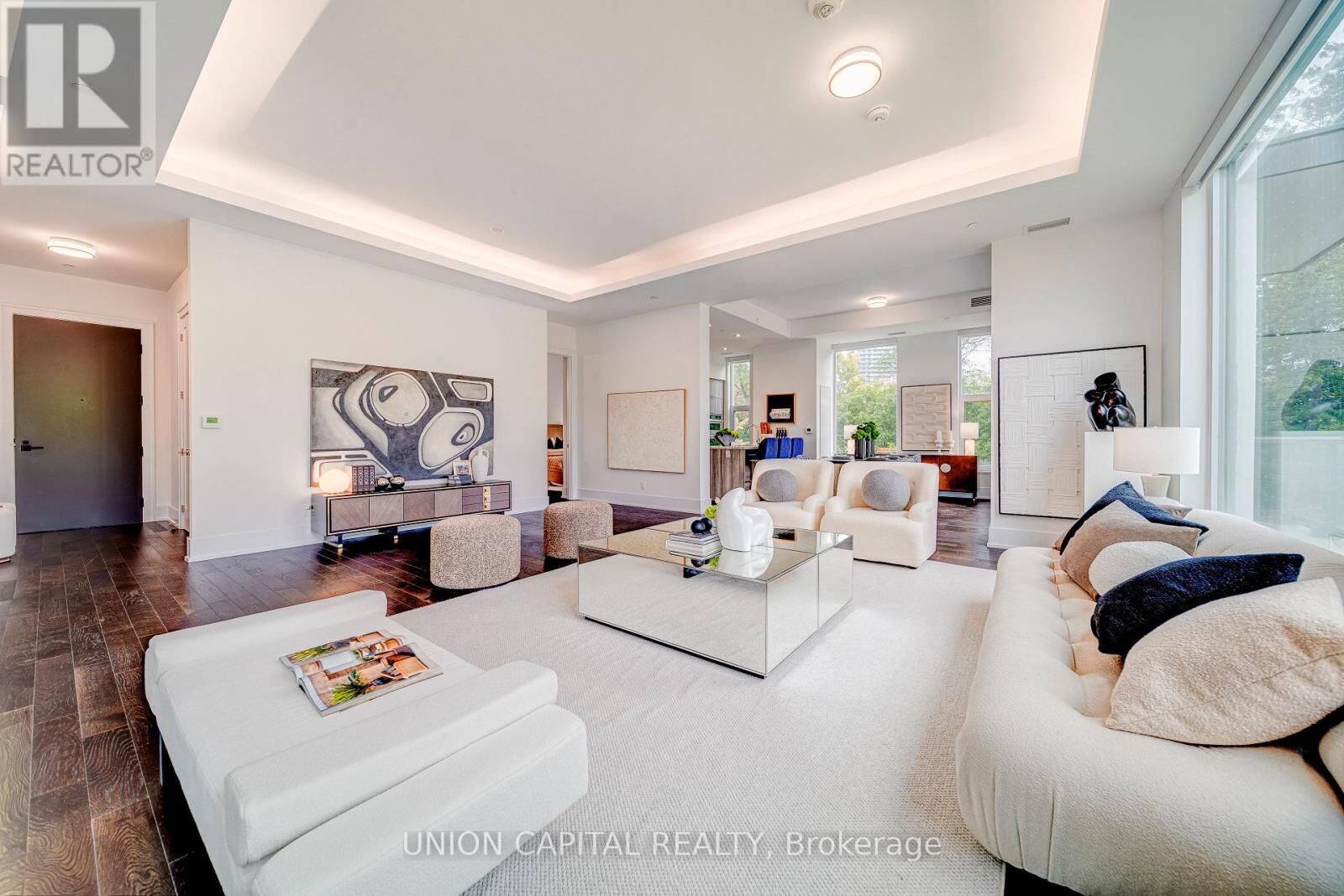 Property Photo: 25 Adra Grado Way 120 ON M2J 0H6