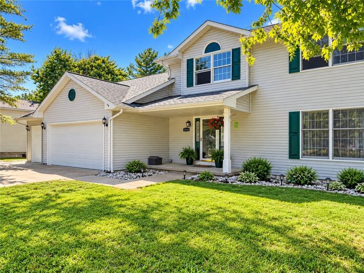 Property Photo:  2114 Rosewood Court  IL 61920 