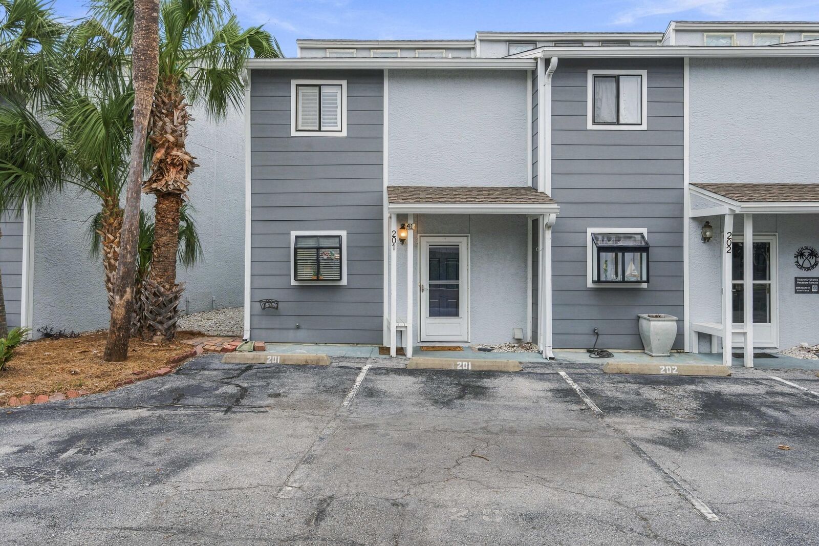 Property Photo: 41 Misty Cove Unit 201 FL 32550